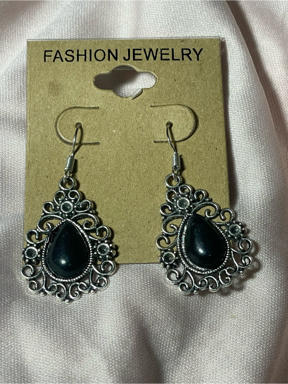 Fashion Jewelry Black Teardrop Filigree Dangle Earrings